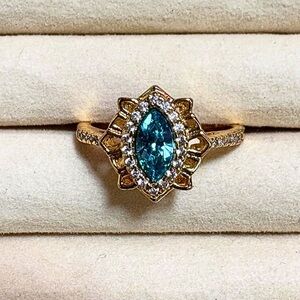 Aqua Blue Stone Goldtone Band Crystal Halo Glam Fashion Jewelry Ring Womens SZ 8